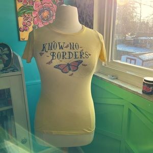 “Know no borders” monarch butterfly tee large